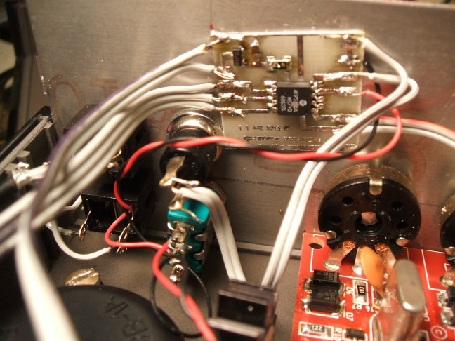 SMK-1 40 meter QRP ham radio transceiver. TiCK keyer is added on small circuit board on front panel.