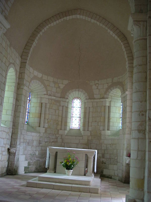 Church of Saint Hilaire-des-Grottes in Saint-Hilaire-Saint-Florent