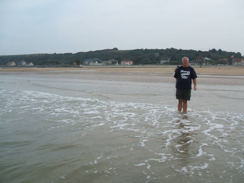 Looking southeast on Omaha Beach at Saint-Laurent-sur-Mer.