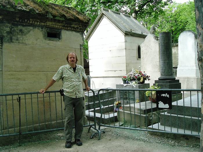 The inscription on Jim Morrison's grave in Paris: ΚΑΤΑ
					ΤΟΝ
					ΔΑΙΜΟΜΑ
					ΕΑΥΤΟΥ.
					KATA TON DAIMONA EAUTOU.
					Depending on which translation
					you choose, this means:
					'To the divine spirit within himself'
					or
					'He caused his own demons',
					or
					'True to his own spirit'.