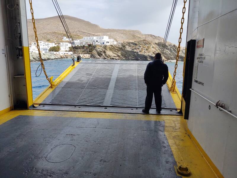 Ferry from Ios pulling in to the pier at Folegandros.
