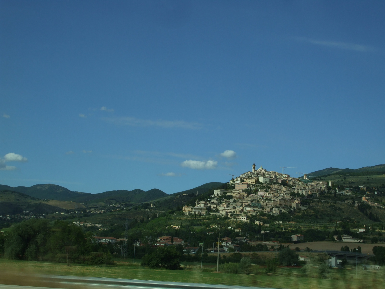 Panoramic view of an Umbrian hill town.