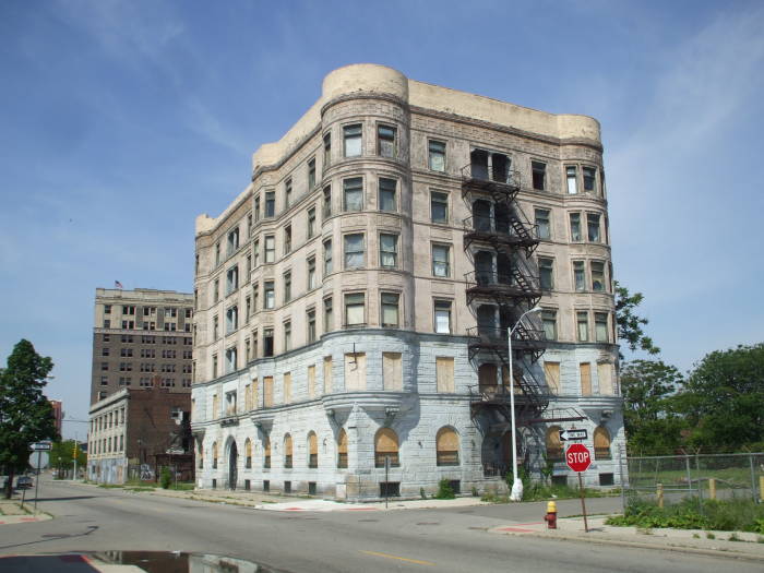 Temple Street east of Cass Street near the Masonic Temple in Detroit.