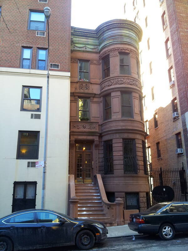 Neighborhood around Humphrey Bogart's childhood home at 245 West 103rd Street between Broadway and Riverside Park.