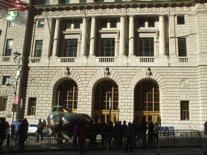 Cunard sold tickets in the great hall at 25 Broadway. Now a Telehouse datacenter is located upstairs in the building.