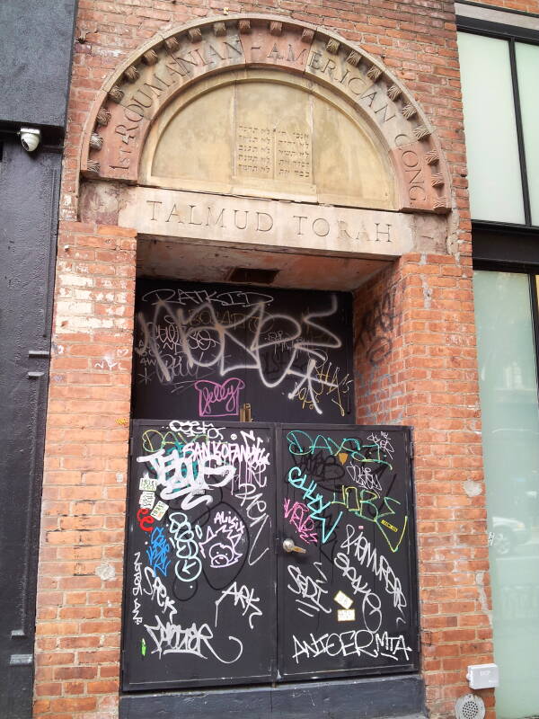 Remains of First Roumanian-American Congregation synagogue on the Lower East Side.