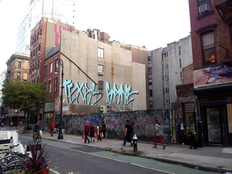 Remains of First Roumanian-American Congregation synagogue on the Lower East Side.