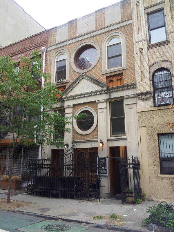 Stanton Street Shul, B'nai Jacob Anshe Brzezan.