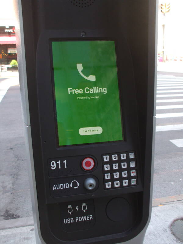 LinkNYC panel on 3rd Avenue just south of 14th Street.