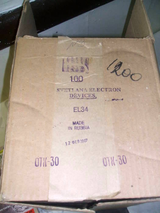 Box of Svetlana vacuum tubes.